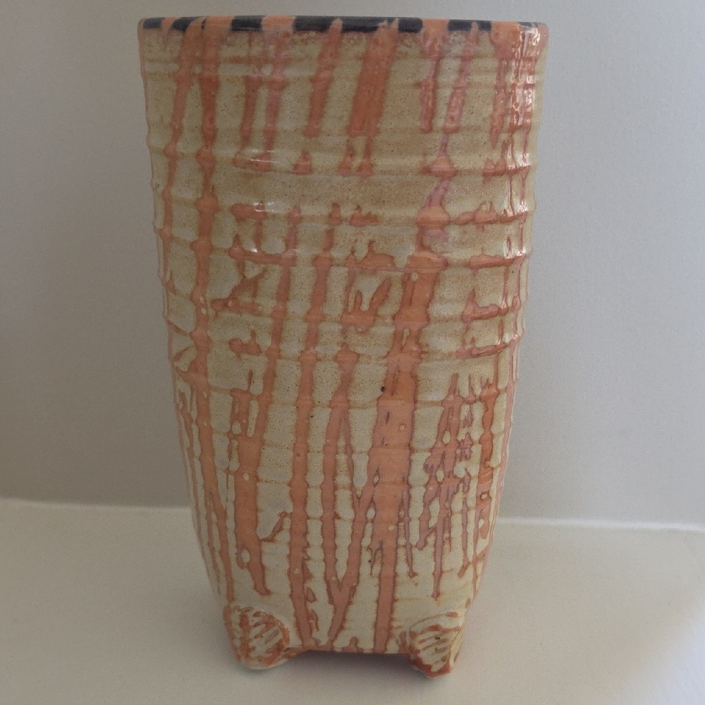 Handmade Ceramic Pottery Vase/Vessel